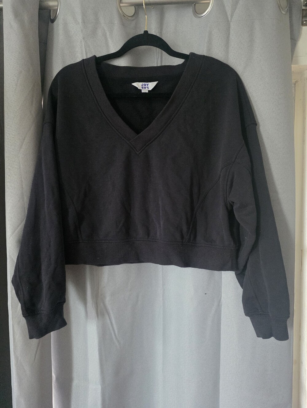Joylab Crop Black V Neck French Terry Sweatshirt XS